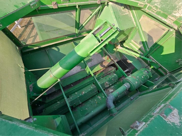john-deere-7720-titan-ii-image-31