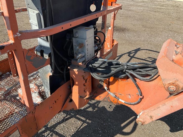 2004-jlg-m600jp-image-13