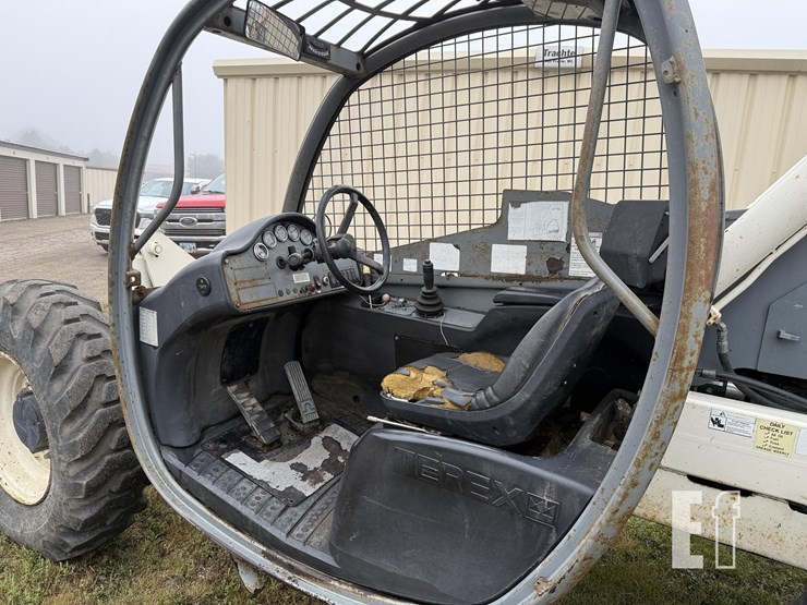 terex-th644c-image-25