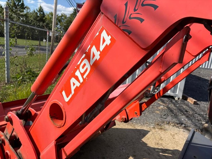 2019-kubota-m6s-111-image-17
