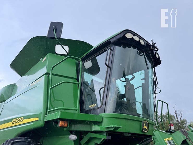 2006-john-deere-9760-sts-image-16