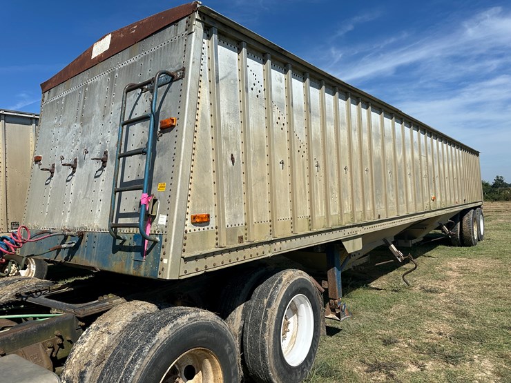 #32158-•-hobbs-42'-t/a-aluminum-hopper-bottom-trailer-vin:-blv-9983-04-image-1