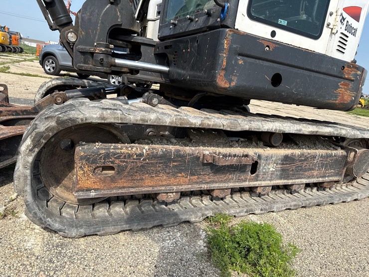 2017-bobcat-e85-image-15