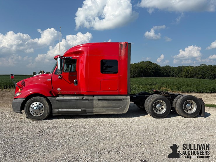 2013-international-prostar-image-8