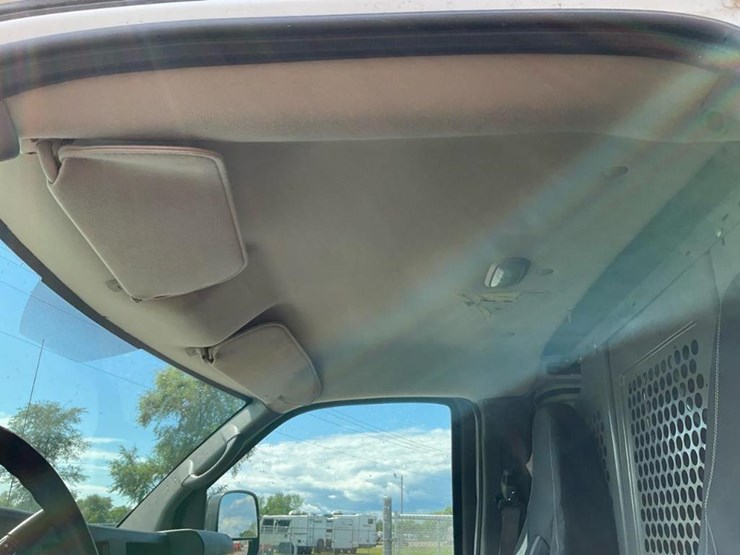2013-chevrolet-express-g2500-image-62