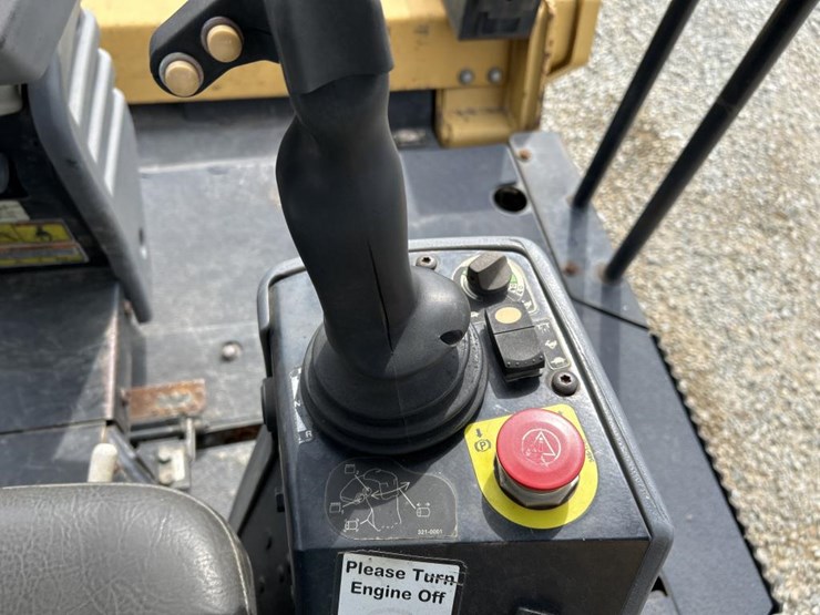 caterpillar-cb54-image-49