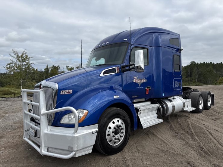 2020-kenworth-t680-image-1