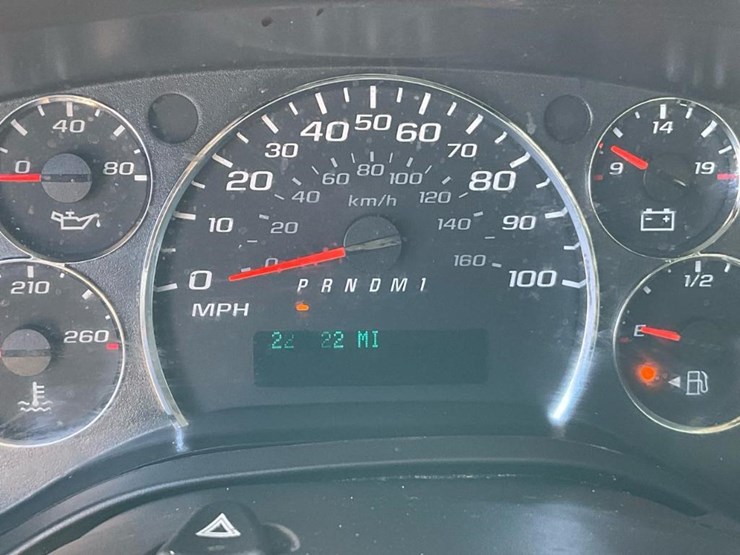 2013-chevrolet-express-g2500-image-54