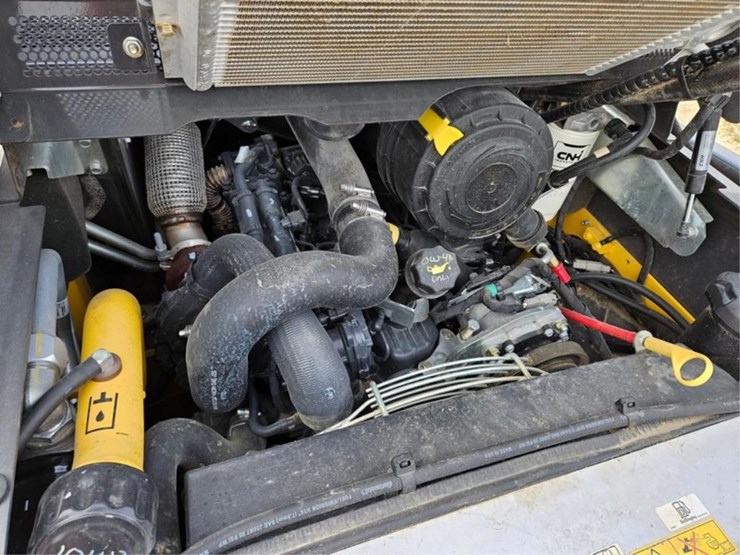new-holland-l328-image-15