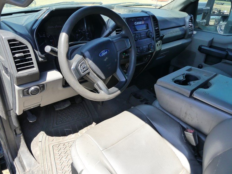 2019-ford-f350-xl-image-12