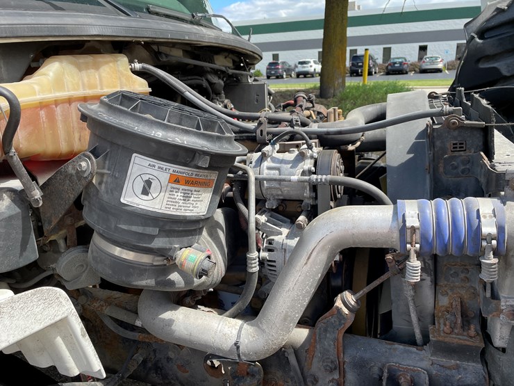 2004-caterpillar-c7-image-32
