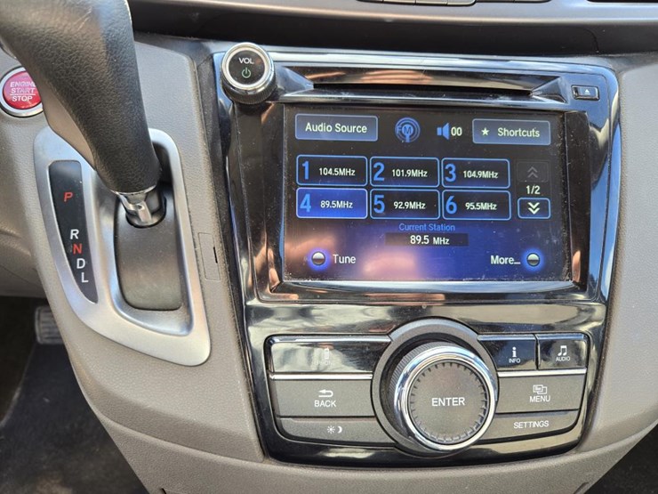 2014-honda-odyssey-image-46