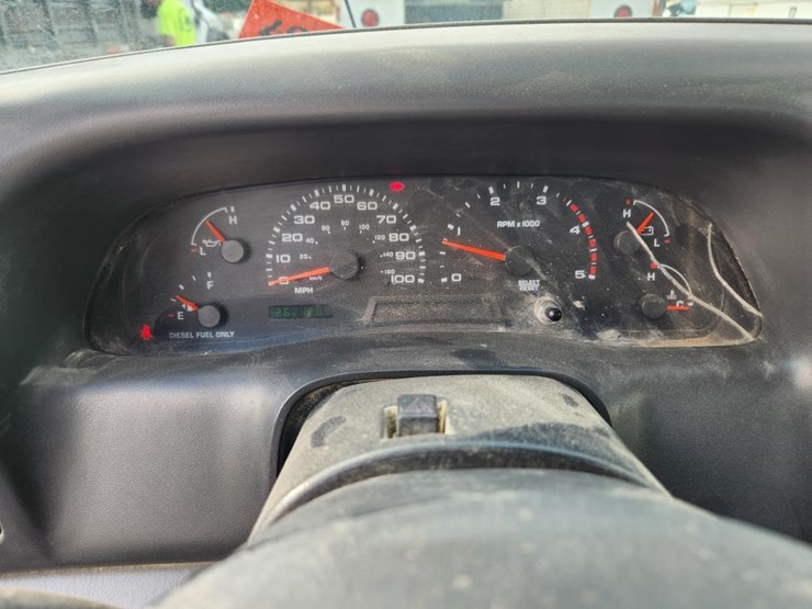 2002-ford-f550-image-57