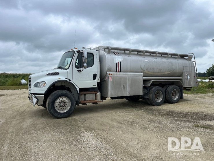 2010-freightliner-business-class-m2-petroleum-truck-(jn2961,-unit-491)-image-22