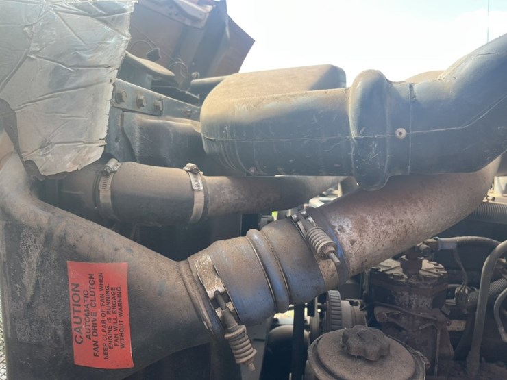 #2688-•-1998-navistar-2674-6x4-day-cab-truck-tractor-image-50