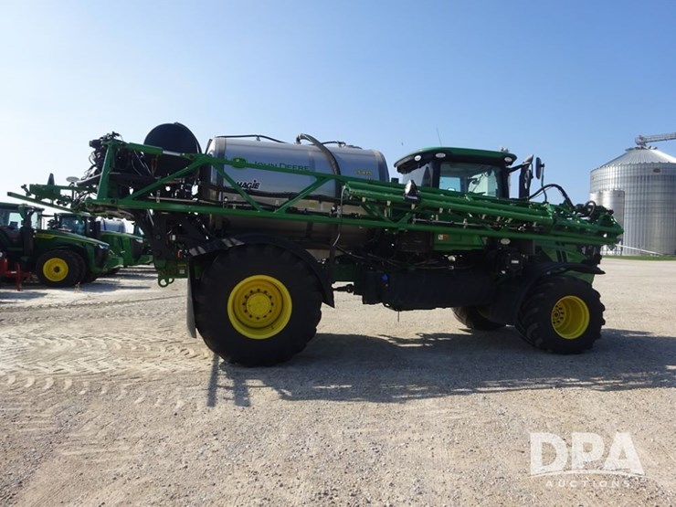 2021-john-deere-f4365-image-23