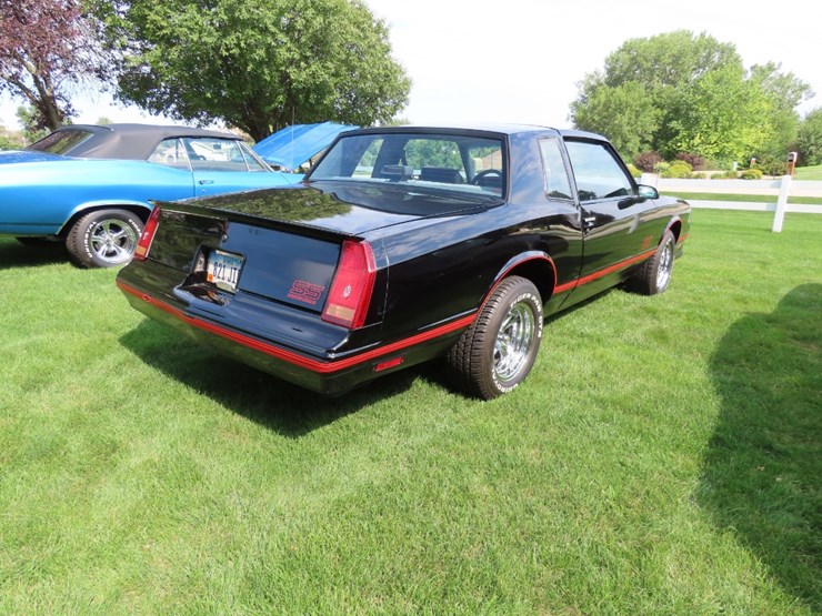 1988-chevrolet-monte-carlo-ss-image-38