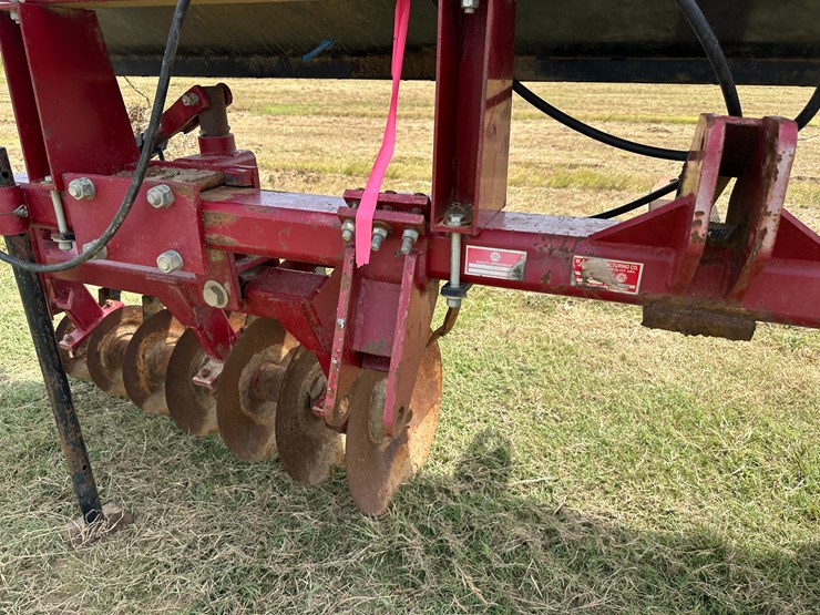 #32174-•-w-&-a-manufacturing-852-levee-plow-w/-898-levee-seeder-image-12