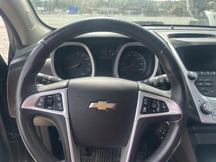 2015-chevrolet-equinox-image-27