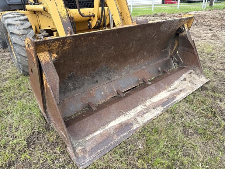 1998-deere-310se-image-9