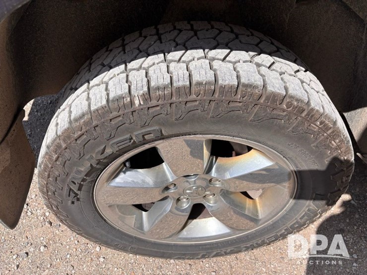2016-dodge-ram-1500-image-37