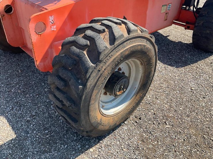 2005-jlg-600s-image-13