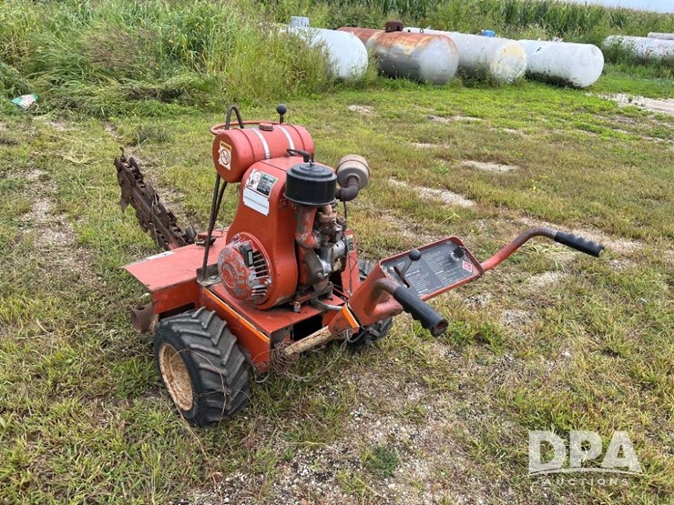 ditch-witch-c99-image-3