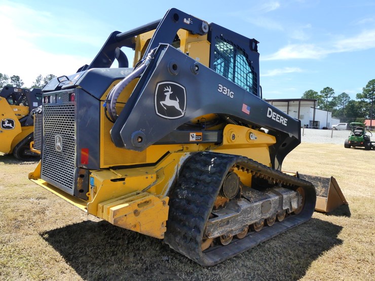 deere-331g-image-3