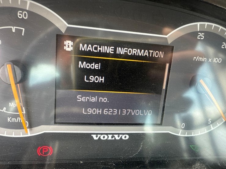 2015-volvo-l90h-image-22