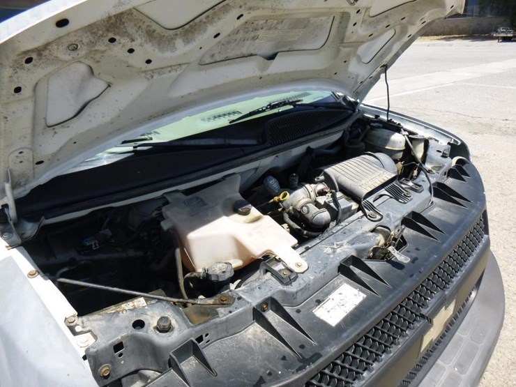 2003-chevrolet-express-2500-image-14