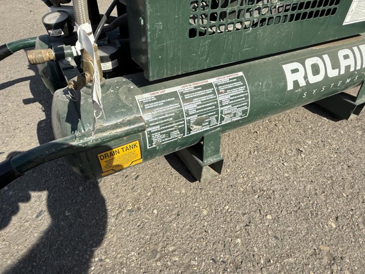 #2121-•-rolair-portable-gas-air-compressor-image-14