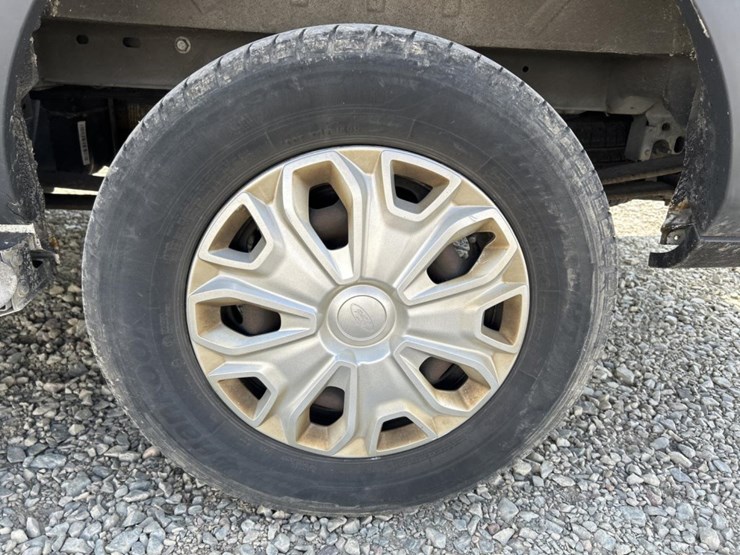 2015-ford-transit-image-46