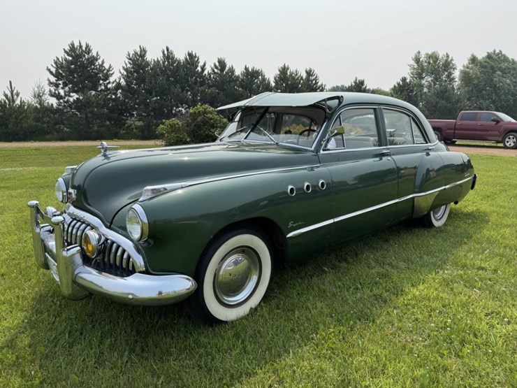 #1062-•-1949-buick-series-50-super-sedan-image-1