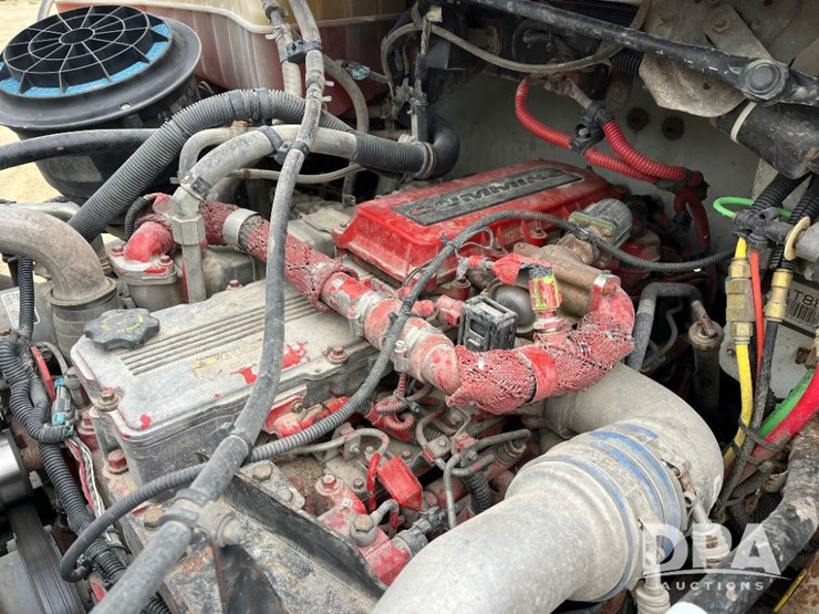 2010-freightliner-business-class-m2-petroleum-truck-(jn2961,-unit-491)-image-102