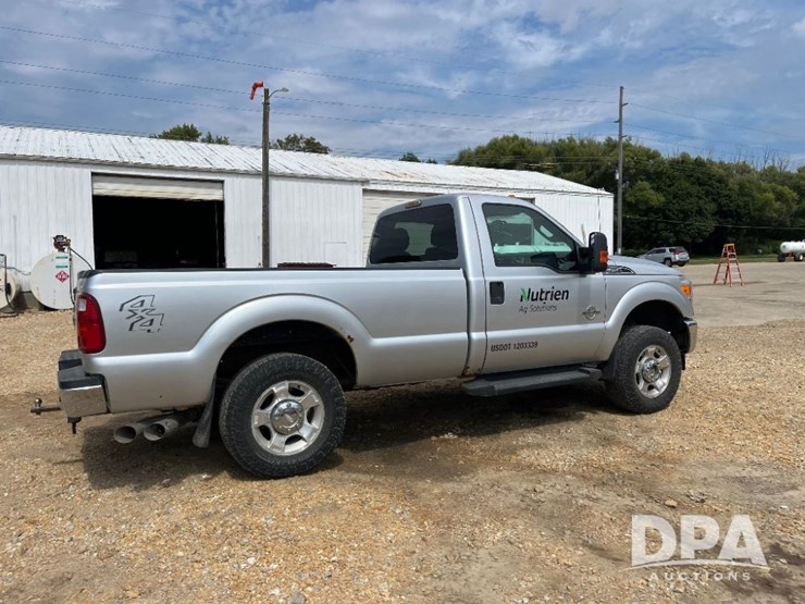 2013-ford-f250-xlt-image-8