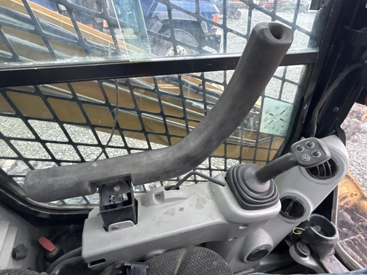 2009-caterpillar-289c-image-41