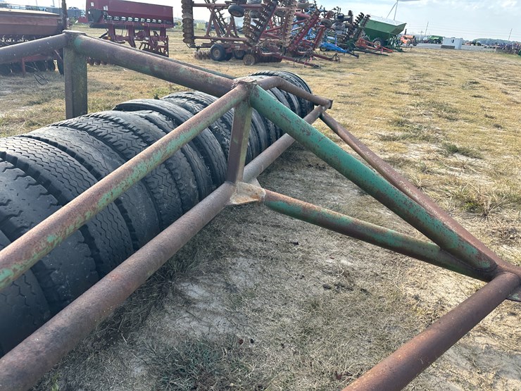 #32197-•-22'-tire-type-packer-image-19