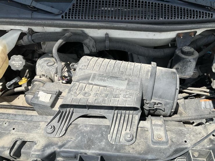 2013-chevrolet-express-g2500-image-44