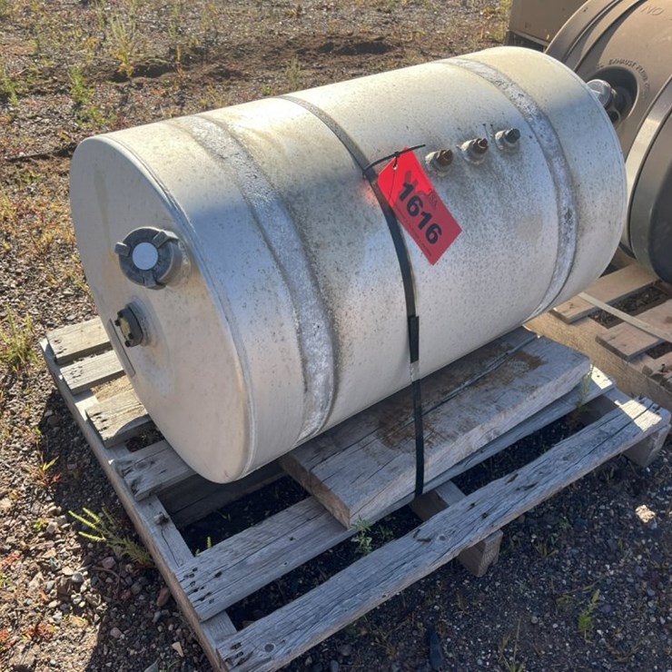 #1616 • 33"x22“ Fuel Tank