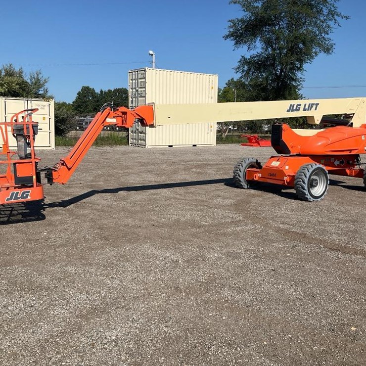 2010 JLG M600JP