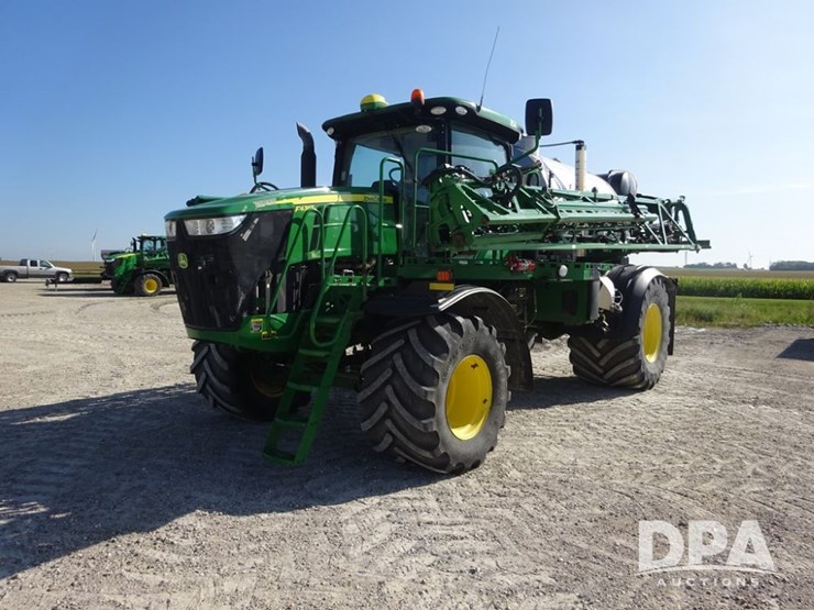 2020-john-deere-f4365-image-3