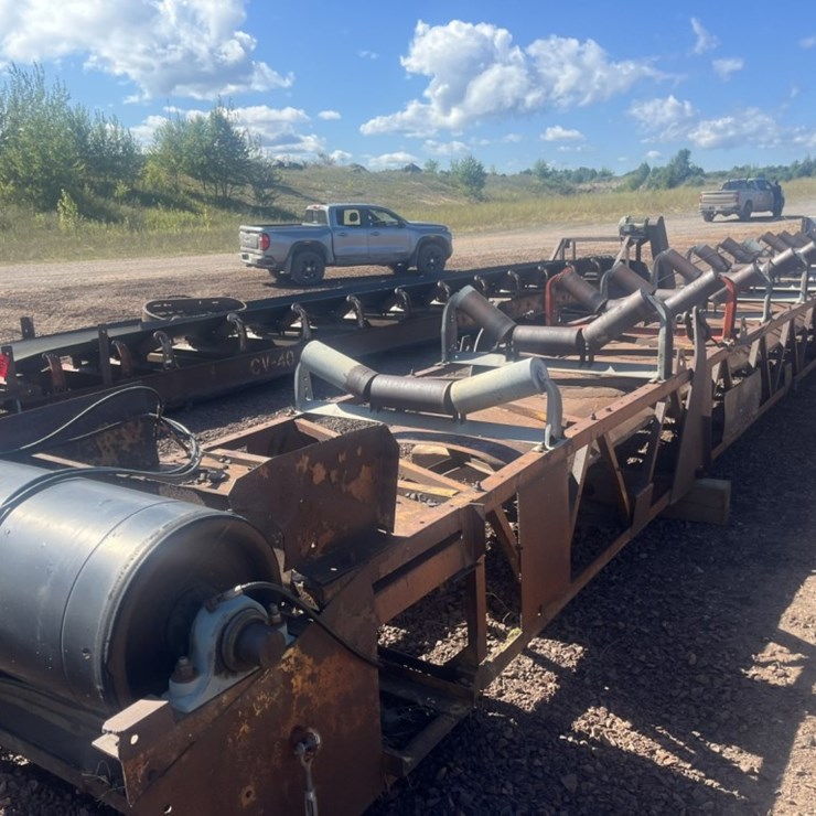 #1568 • Approx 40’ Conveyer