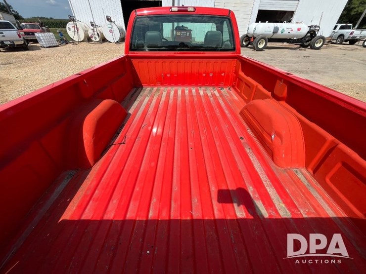 2004-chevrolet-2500hd-image-38