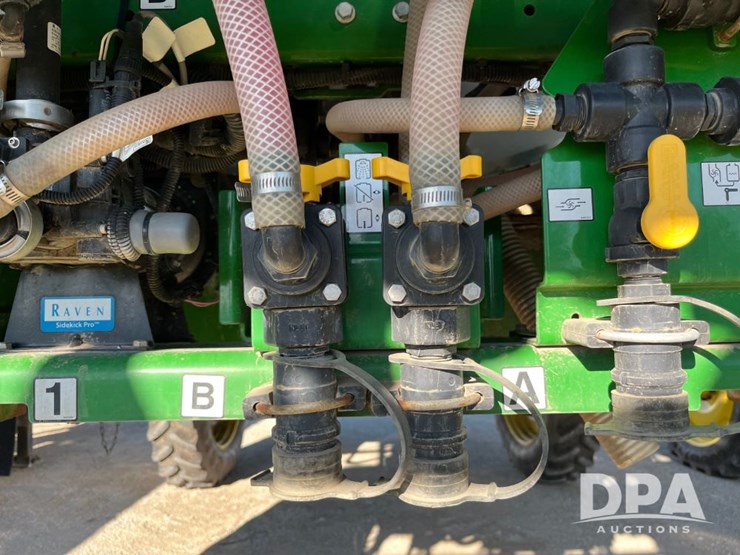 2019-john-deere-r4045-image-44