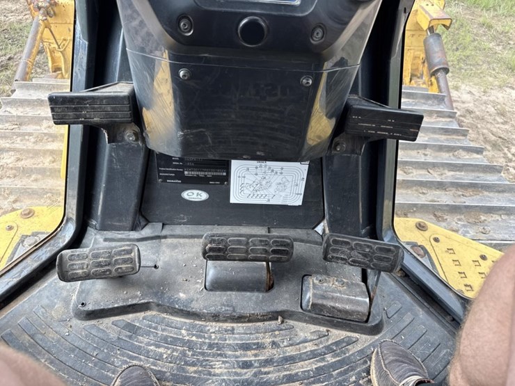 2014-komatsu-d65px-17-image-37