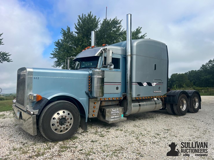 2003-peterbilt-379-image-1