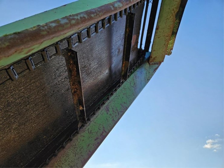 john-deere-350-image-16