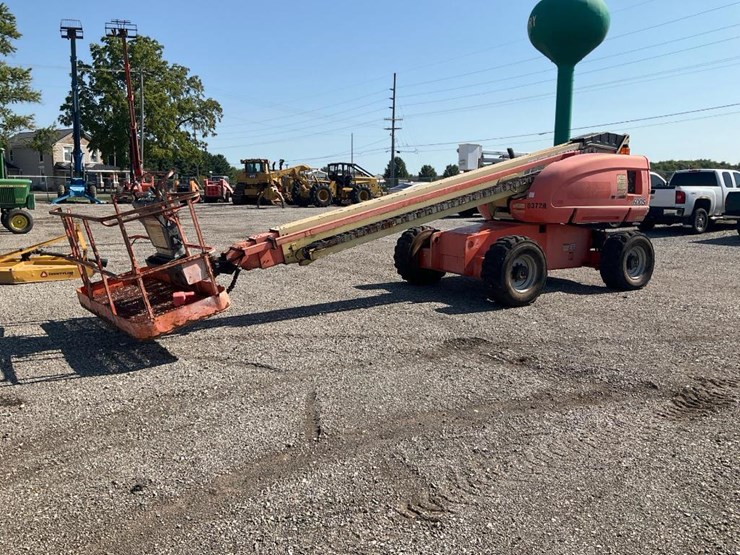 2005-jlg-600s-image-1