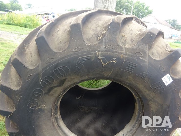 good-year-flotation-tire-(pz13889)-image-9