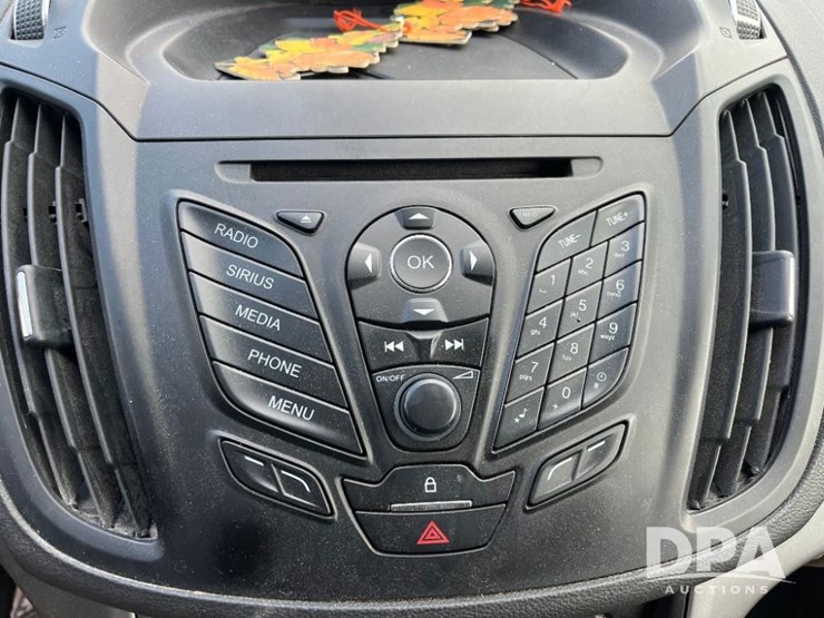 2015-ford-escape-se-image-46